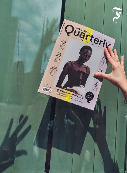F.A.Z. Quarterly - eine kraftvolle Bildkampagne von KAI-UWE GUNDLACH, die Lifestyle und das Magazin in den Mittelpunkt stellt