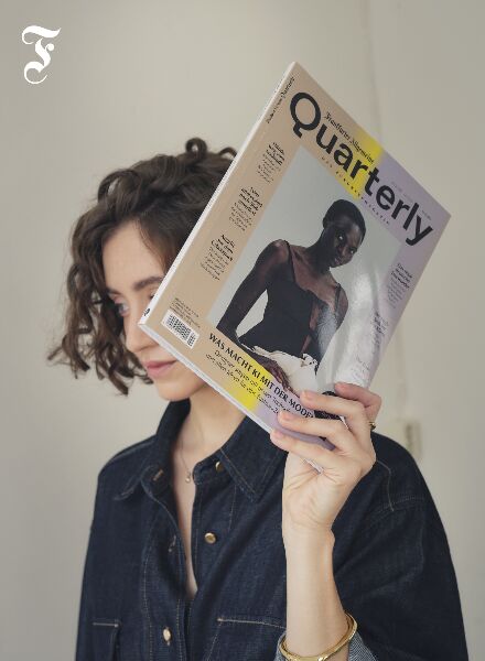 F.A.Z. Quarterly - eine kraftvolle Bildkampagne von KAI-UWE GUNDLACH, die Lifestyle und das Magazin in den Mittelpunkt stellt