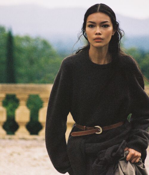SUNDAY TIMES STYLE Fashion-Shoot featuring Model Heather Diamond Strongarm in Country Luxury in a French Chateau - produced by 7 SEAS PRODUCTIONS