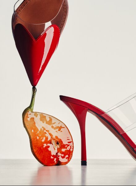 'Gourmet Glamour' - Photographer Maciek MILOCH c/o STILLSTARS and interior stylist Nina Lemm produced the glamorous editorial for PURPLE HAZE magazine