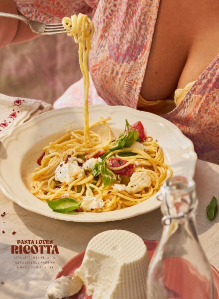'Pasta loves ...' - das Food-Editorial von Jeroen VAN DER SPEK c/o STILLSTARS für das Amsterdamer MILJUSCHKA Magazin Limited Edition #10, Styling Marjolein Vonk, Foodstyling Martine Steenstra