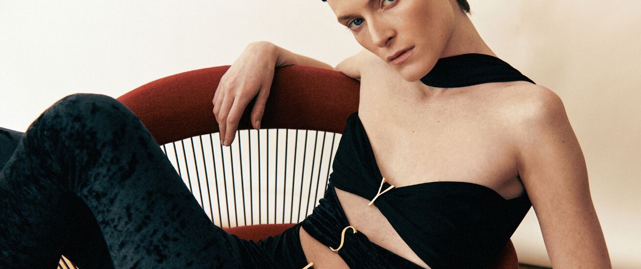 'Theresa' - Personal Work der Stylistin Ariane LINDHORST c/o LIGAWEST, Fotos Ben Kern