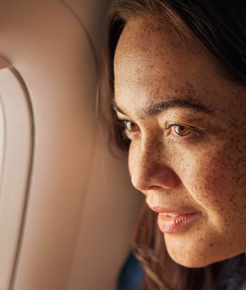 Arrive more relaxed with the Airbus A320 and A380 - Johannes MINK c/o KLAUS STIEGEMEYER photographs atmospheric portraits for the LUFTHANSA campaign