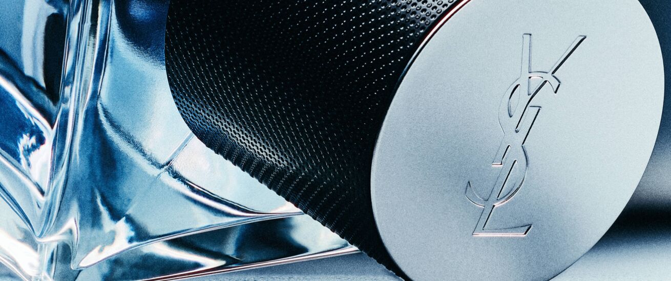 Zooming In on YSL's Y Perfume - A Personal Photography Project by stills specialist QUENTIN DÉCAILLET