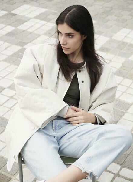 Mirjam KLUKA c/o VISUALEYES ARTISTS photographs for the Zurich fashion boutique LA TIENDA