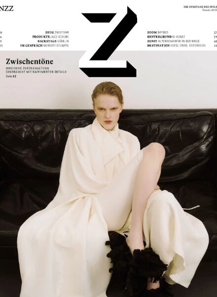 Model Hannah Motler on the cover of Z Magazine - produced in Paris by JPPS CREATIVE PRODUCTIONS