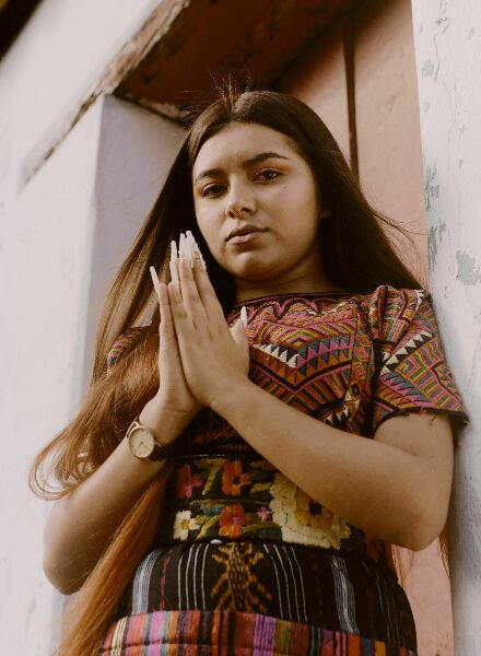 'Genesis' - Eine visuelle Reise durch die Kultur und Jugend der Highlands Guatemalas von Juan Brenner (Guest Editions)