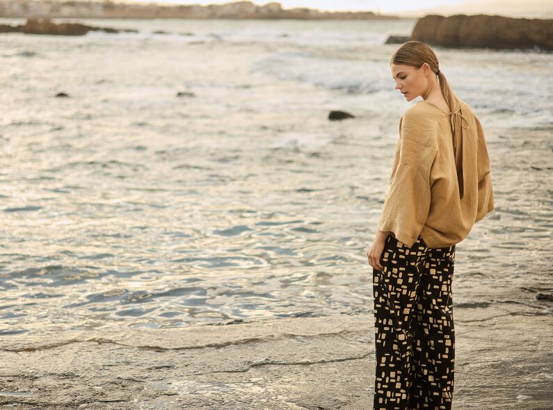 RAMONA REUTER photographs for BURDA STYLE fashion in Chania on Crete
