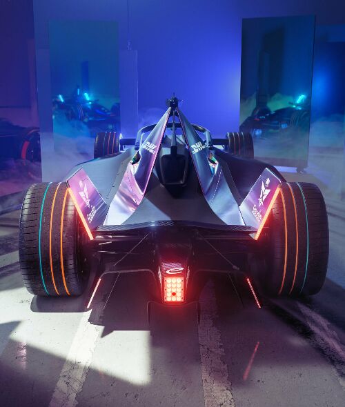 Formula E Gen3 in a full-CGI track by photographer THOMAS SCHORN and RAY Postproduction