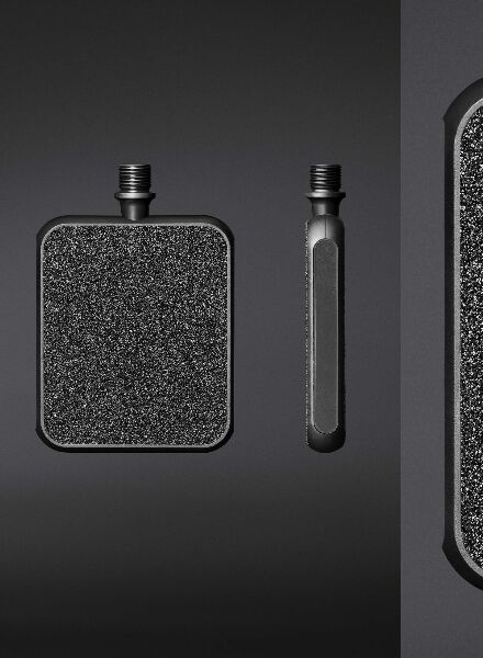 Your best flat pedal for your everyday life - JANIK GENSHEIMER photographs flat pedals for MOTO Bicycles -- and meet Janik at the PORTFOLIO SHOWCASE at UPDATE-25-BERLIN