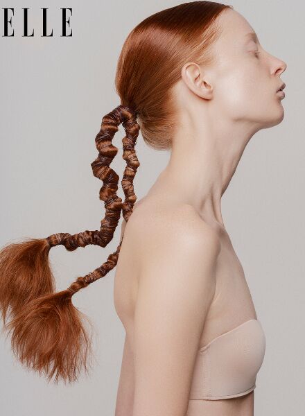 'Schöne Einfachheit' - Det KEMPKE c/o DOUBLE T Photographers fotografiert Model Laura in den Hamburger Briese Studios für die ELLE Litauen