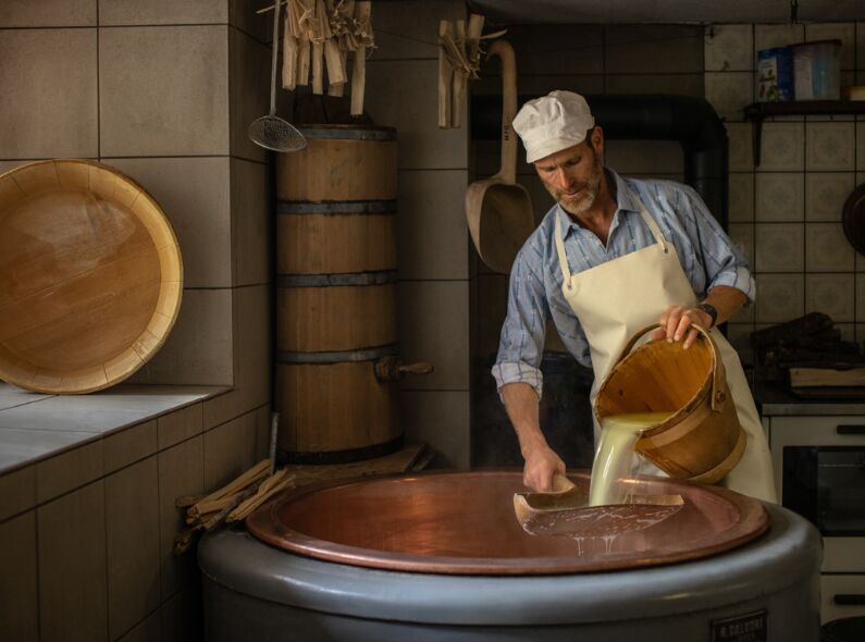 Swiss ZIGER CHEESE - the photographed reportage by Tina STURZENEGGER c/o VISUALEYES ARTISTS for you on gosee.news