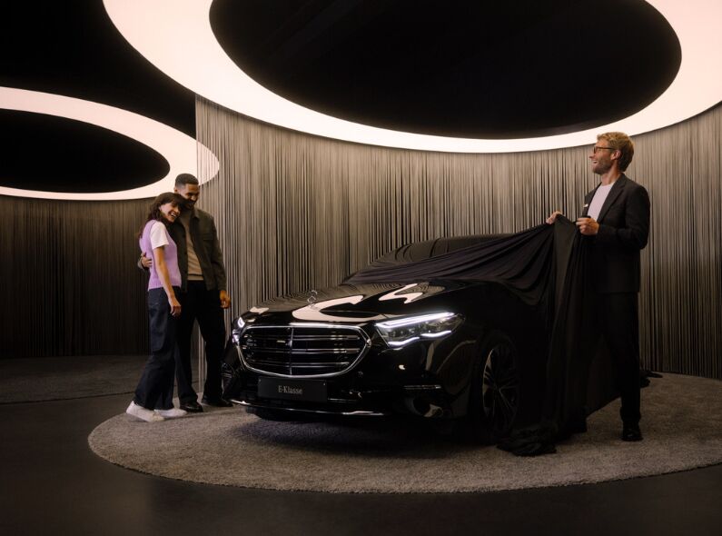 LUNIK produziert MERCEDES BENZ Retail Campaign mit Fotograf Moritz Leisen für RAPP