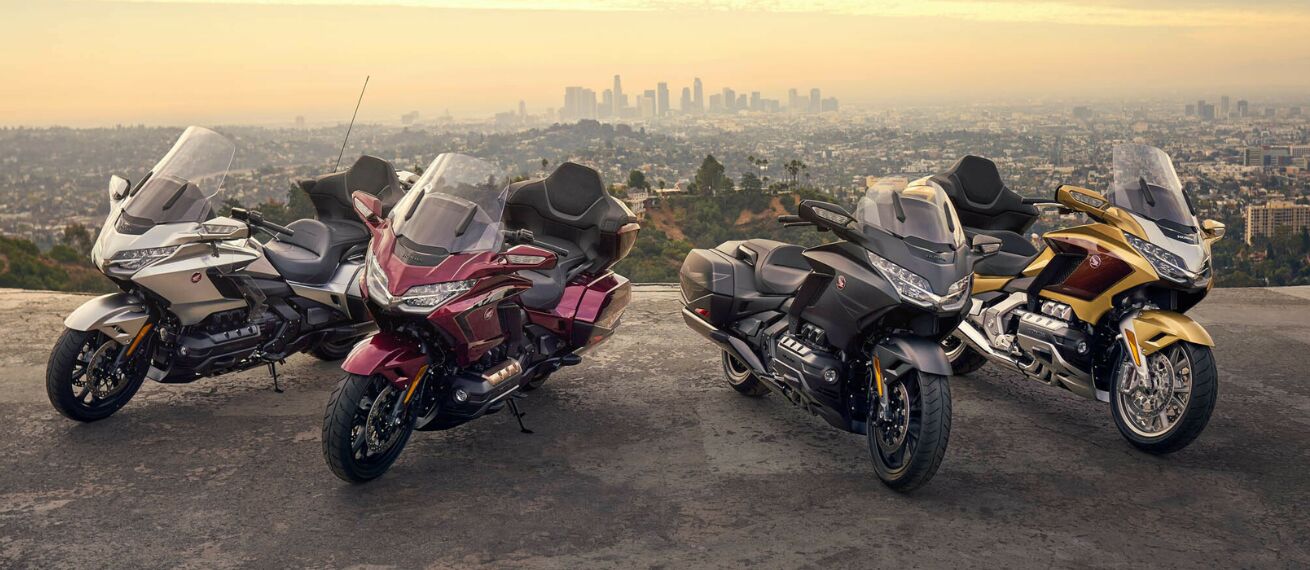50 Jahre HONDA GOLD WING - Transporation-Spezialist JEFF LUDES inszeniert die Königin der Landstrasse für HONDA
