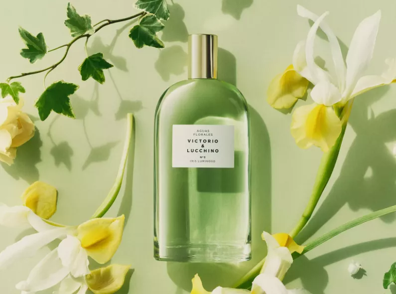 New perfume bottles for Victorio & Lucchino - Photography and Art Direction by Maciek MILOCH c/o STILLSTARS