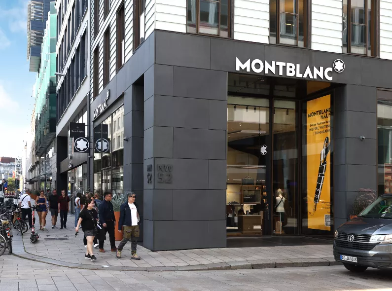 Xenia Peeck, Founder and Creative Director of Mutants of Advertising, on her CI for the MONTBLANC Haus, the future of luxury brand advertising – and live as an expert at UPDATE BERLIN