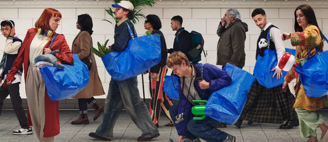 'Bag To Rule Them All' – Iconic IKEA Campaign for London Store Opening by Peter FUNCH c/o EMEIS DEUBEL