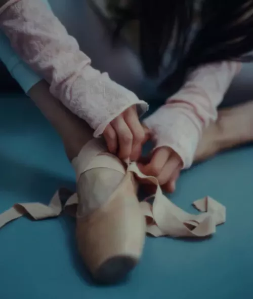 Plié – A quiet dialogue between grief and youth in the Danish countryside by David Daub c/o WILDFOX RUNNING