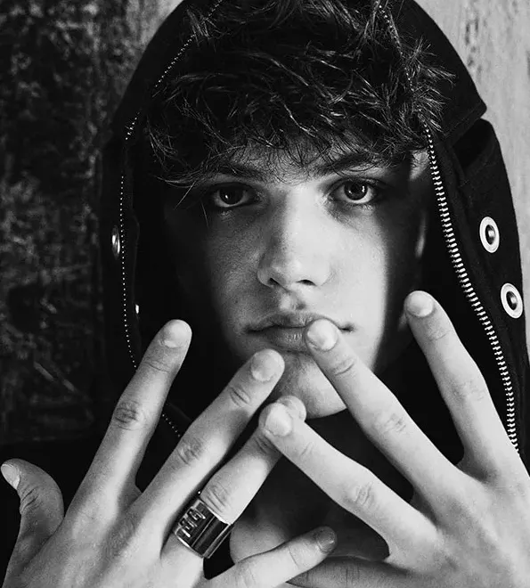 'Home alone' - Simone SCHNEIDER c/o ANDREA HEBERGER photographs a personal series with newcomer model Zeno Slansky