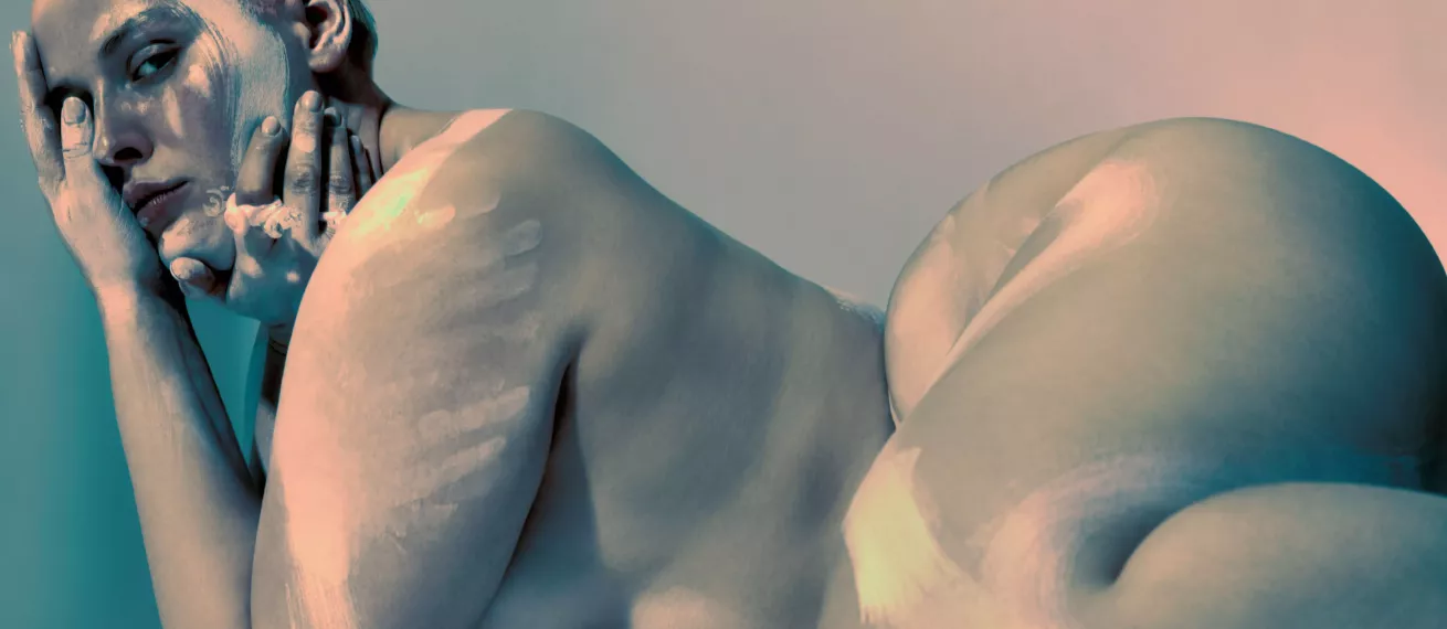 'Pussy Pump - A beauty series inspired by sex toys' - photographed by Omid Aghdami for TUSH, Creative Retouch by ONE HUNDRED BERLIN
