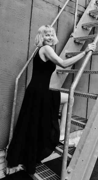 Iconic - Pamela HANSON c/o LGA MANAGEMENT portrays the woman of the moment PAMELA ANDERSON for HARPER'S BAZAAR UK