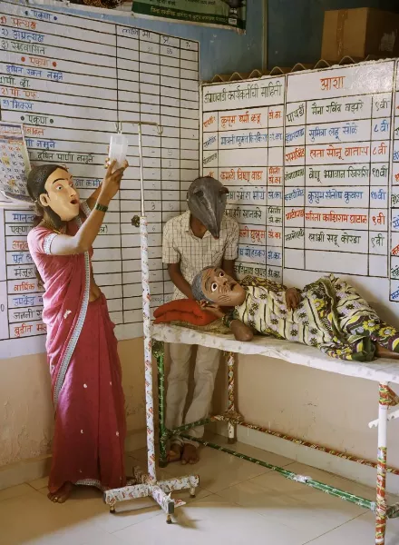 Gauri Gill 'Acts of Appearance' - Masken zwischen Alltag und Traum (Edition Patrick Frey)