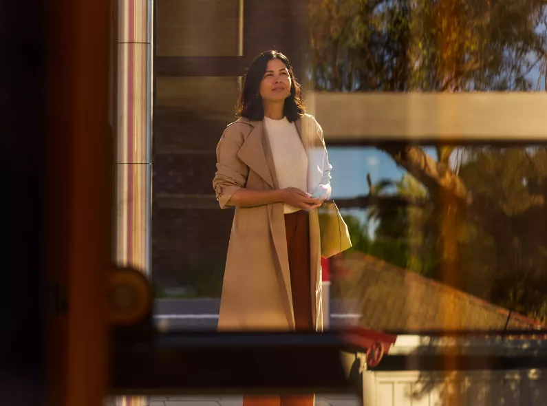 Alexandrena Parker c/o EMEIS DEUBEL fotografierte Kampagnenbilder für das Stadtentwicklungsprojekt von Sekisui House in Sydney
