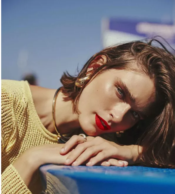 Model Katy O'Kane - fotografiert von Annie Edmonds c/o ALYSSA PIZER MANAGEMENT