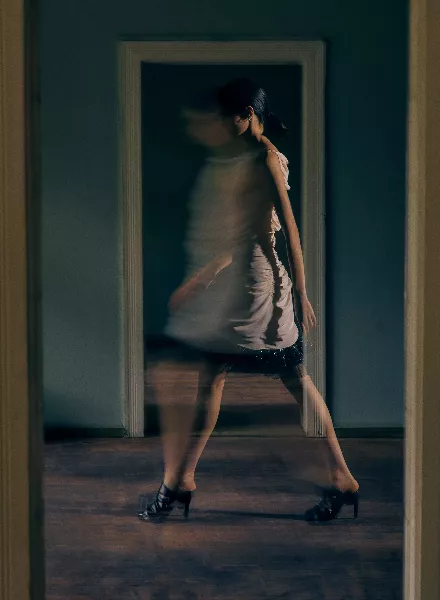 'In der Stille liegt die Kraft' - Cover Shooting von PER APPELGREN für AURUM MagBook - eine visuelle Spurensuche in der Villa Mautner-Jäger in Wien