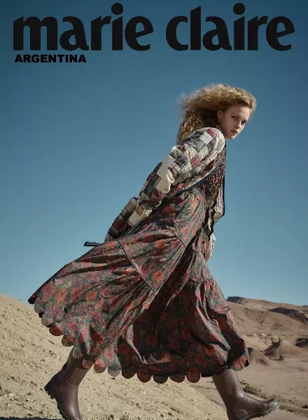 'En el desierto' - MARIE CLAIRE Argentina mit Esther Lomb, fotografiert von Michael Munique c/o NEUBAUERSCHWARZ