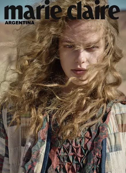 'En el desierto' - MARIE CLAIRE Argentina mit Esther Lomb, fotografiert von Michael Munique c/o NEUBAUERSCHWARZ