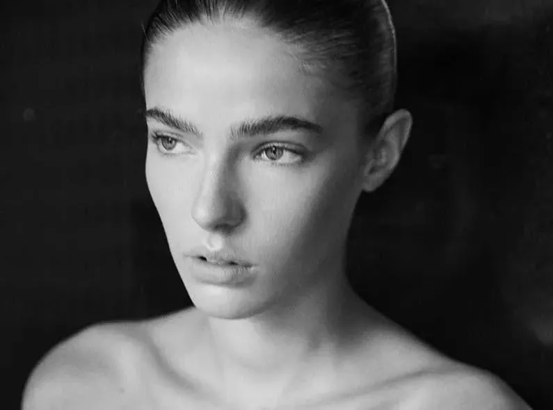 Cristian Hunter c/o KRISTINA KORB photographed model Daisy Maberry for L´OFFICIEL Türkiye September 25