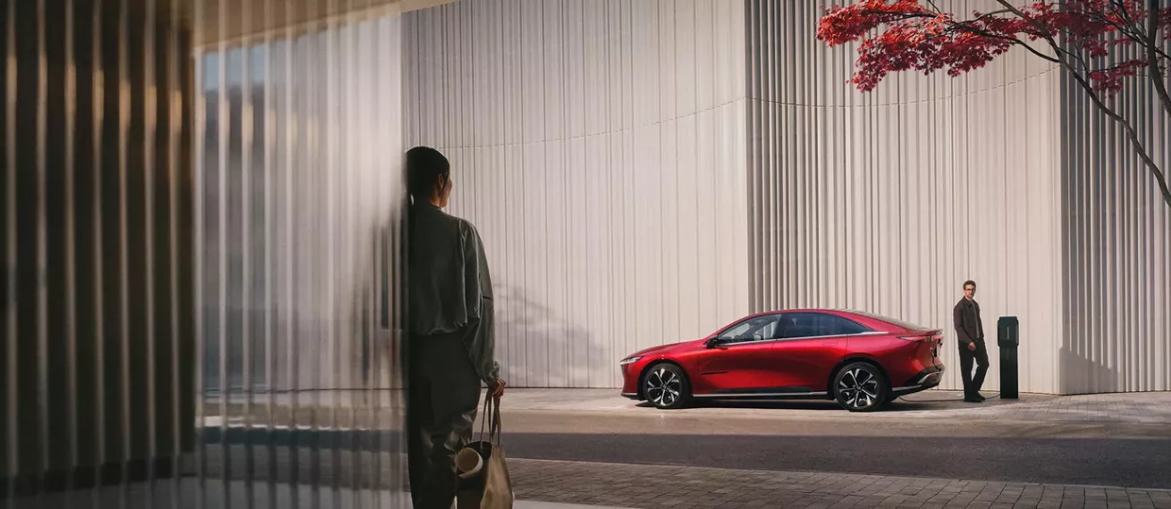 BAM Photographers shot the global MAZDA 6E launch campaign – Styling by Natalie SCHNEIDER c/o LIGAWEST