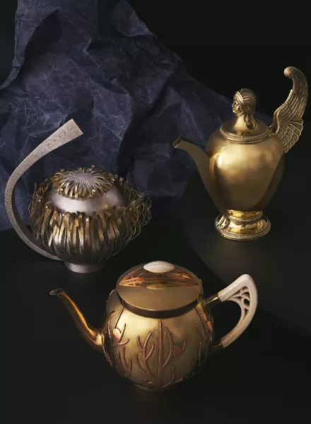 Chitra Collection - Jess BONHAM c/o LGA MANAGEMENT photographs historical tea sets for PATEK PHILIPPE