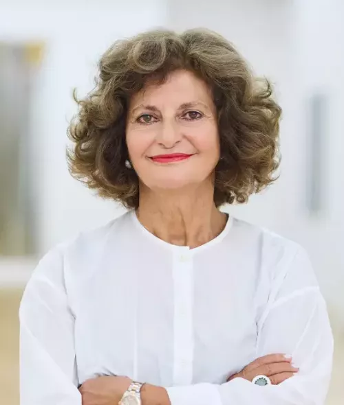 ART COLOGNE 2025: Andrée Sfeir-Semler receives the Art Mediators’ Prize for connecting Western contemporary art with the Arab world