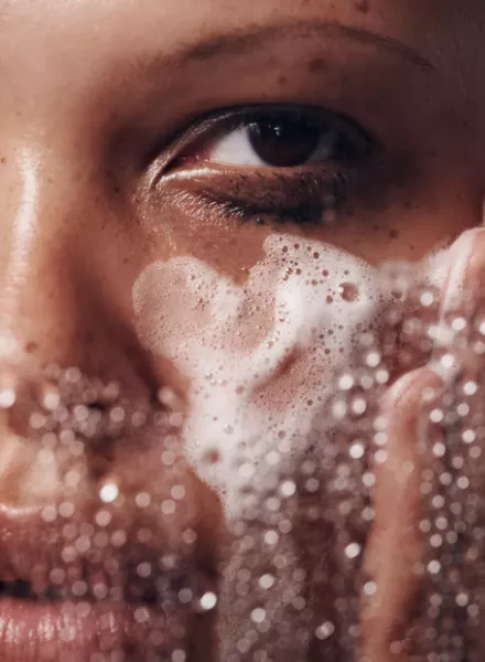 Makeup you can live in - Betina DU TOIT c/o LGA MANAGEMENT photographed the 'Great Skin Double Cleanse' campaign for MERIT, the cosmetics company founded in 2021 by Katherine Power