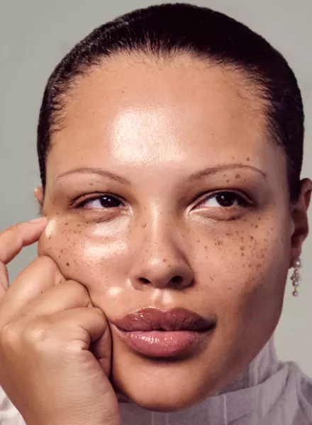 Makeup you can live in - Betina DU TOIT c/o LGA MANAGEMENT photographed the 'Great Skin Double Cleanse' campaign for MERIT, the cosmetics company founded in 2021 by Katherine Power