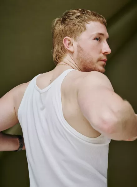 MÜHLE Rasurkultur Grooming Special featuring Fabian Hart by photographer Ariel Oscar GREITH c/o BALLSAAL
