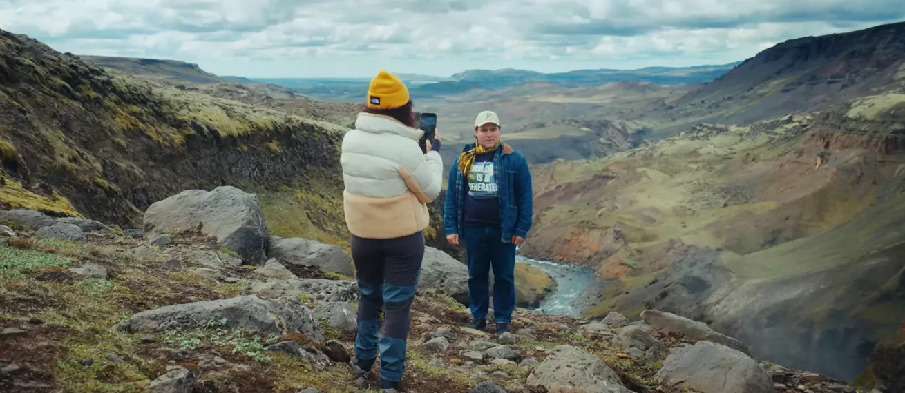 Island ist nicht echt? Die neue Icelandair-Kampagne macht kurzen Prozess mit der wohl charmantesten Verschwörungstheorie des Internets