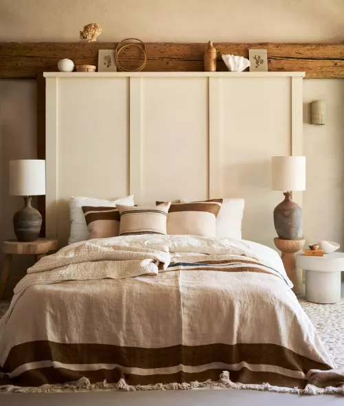 Modern Country Living für das Magazin VT Wonen - fotografiert von Jeroen van der Spek mit Interior Styling von Cleo Scheulderman, beide Artists c/o STILLSTARS