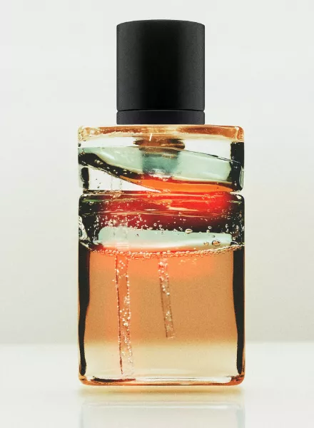 Studio Nonsens provided creative direction for the AI ​​image campaign for the niche fragrance Emil Élise