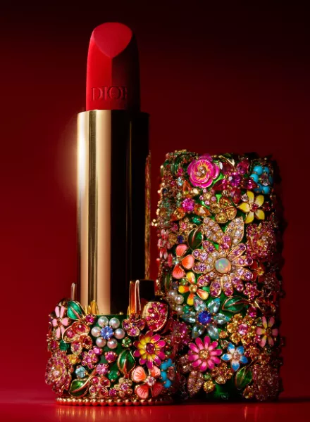 Heart set in stone - The precious High Jewellery we've fallen for this season.... photographer Alain Costa and CD Tim Holloway produce a high-jewelry editorial for Something About Rocks magazine