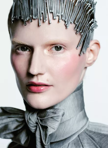Intergalactic - JPPS Creative Productions, Paris, produce the Dior Beauty Special for ELLE UK 03/26
