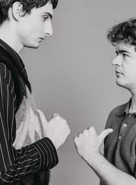 'Stranger Things' Cast Gaten Matarazzo & Finn Wolfhard portraitiert von Meike Kenn für das SZ Magazin
