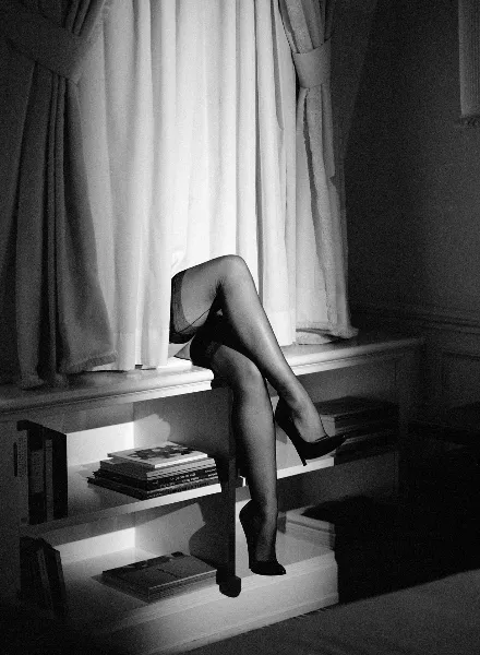 J. Konrad Schmidt - ‘HÔTEL NOIR II’: Between Grand Hotel, Film Noir and Intimacy at Chaussee 36, Berlin