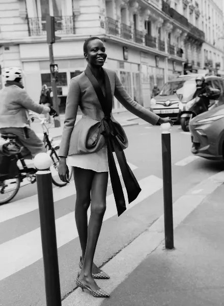 JPPS betreute das Paris-Shooting 'Bonjour - A Day in Paris' mit Akolde Meen für das NZZ Magazin Z