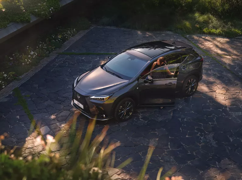 Holger Wild fotografiert globale Lexus NX Kampagne in Cape Town