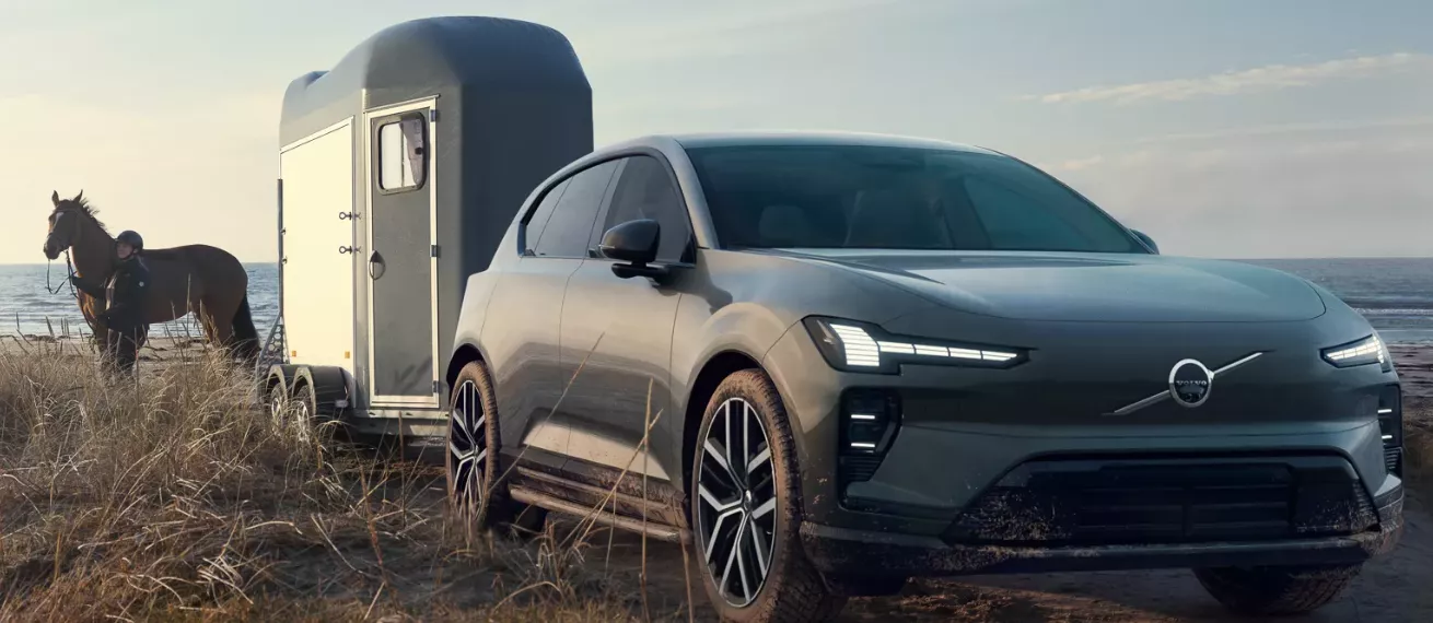 Freedom to move - Patrik Johall photographs the Volvo Cars EX60 Winter Campaign 2026