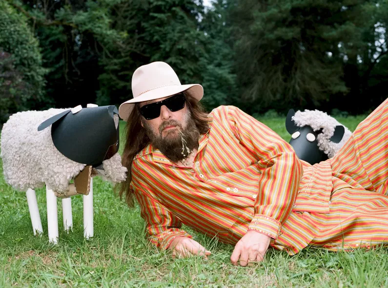 Sébastien Tellier portrayed by Jonas UNGER