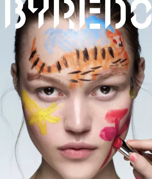Trust - Timothy Schaumburg fotografierte das Cover-Editorial für das Byredo Magazin, postproduziert von One Hundred Berlin